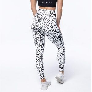 Balance Athletica The Ascend Pant - Snow Leopard